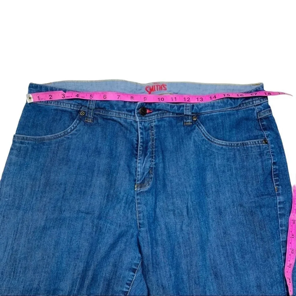10/$25🦋 Smith's Medium Wash Denim Capris - Size 16
